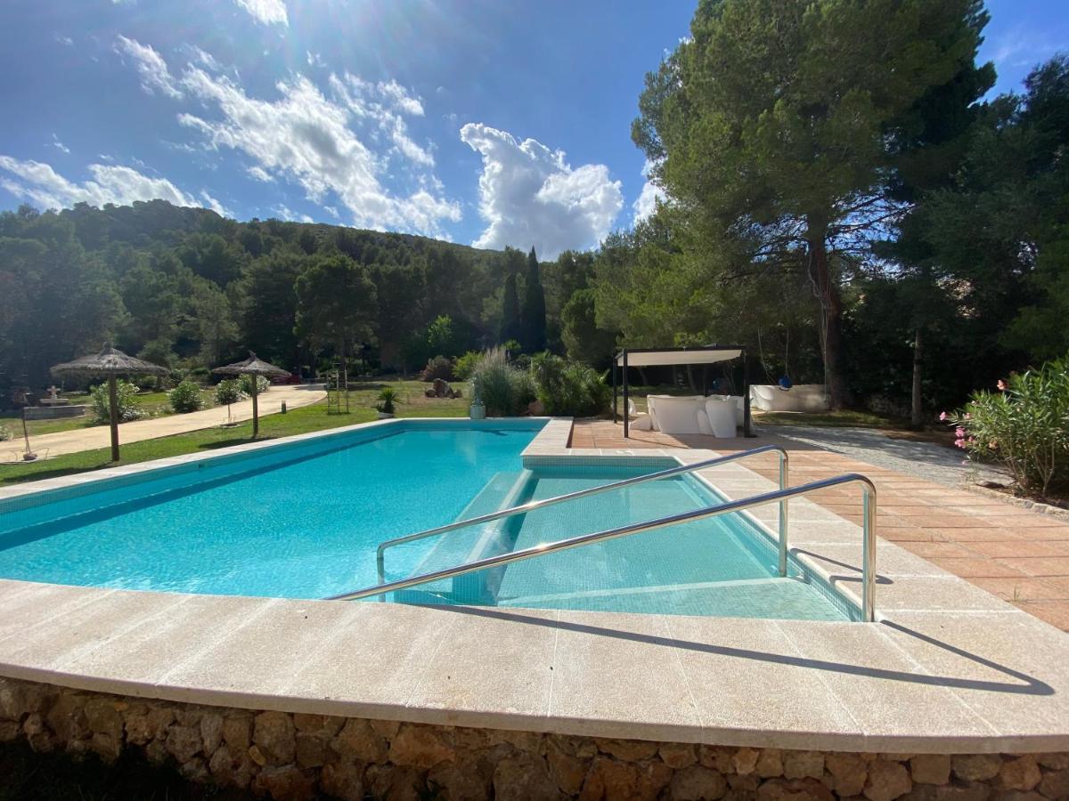Private Villas Puerto Pollensa For Family Groups, Private Mountain Ideal For Runners, Trailers, Hikers, It Is Approximately 3 Minute Walk From The Beach מראה חיצוני תמונה