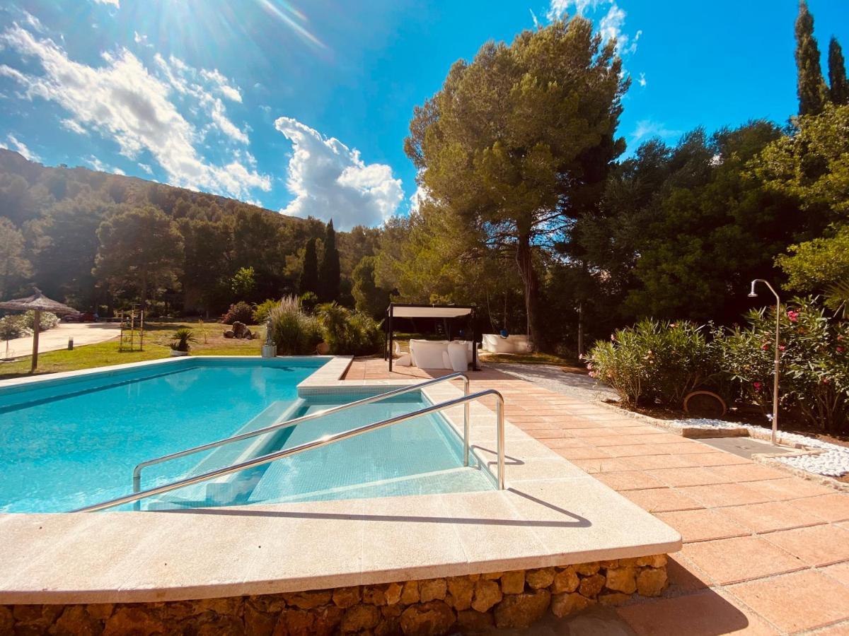Private Villas Puerto Pollensa For Family Groups, Private Mountain Ideal For Runners, Trailers, Hikers, It Is Approximately 3 Minute Walk From The Beach מראה חיצוני תמונה