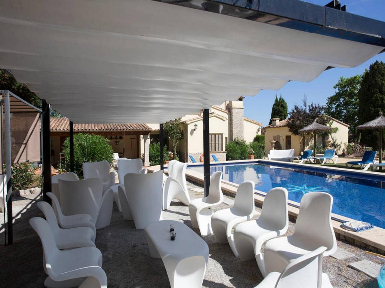 Private Villas Puerto Pollensa For Family Groups, Private Mountain Ideal For Runners, Trailers, Hikers, It Is Approximately 3 Minute Walk From The Beach מראה חיצוני תמונה