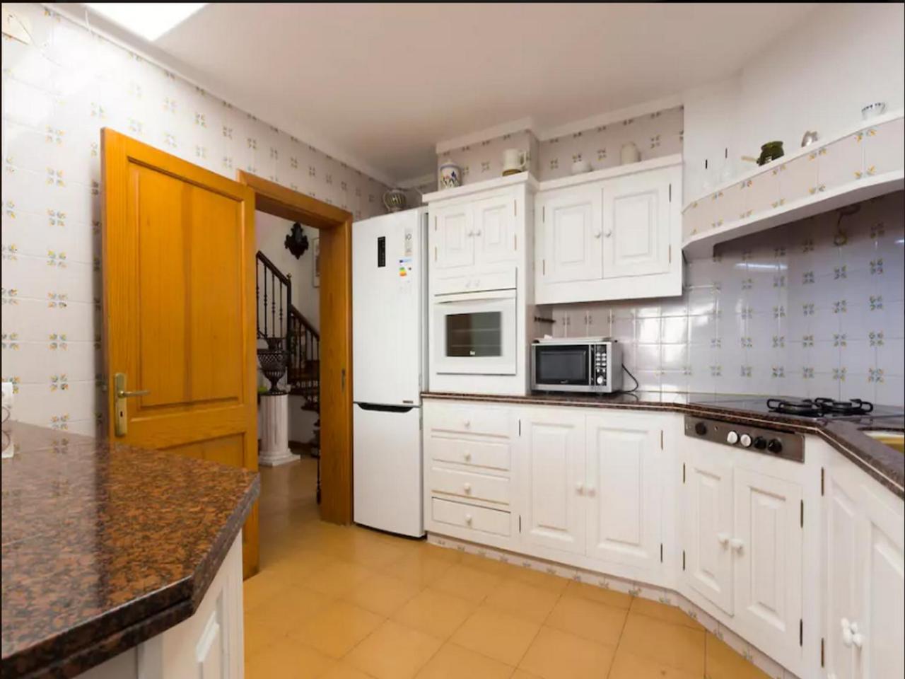 Private Villas Puerto Pollensa For Family Groups, Private Mountain Ideal For Runners, Trailers, Hikers, It Is Approximately 3 Minute Walk From The Beach מראה חיצוני תמונה